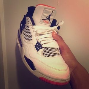 Jordan 4